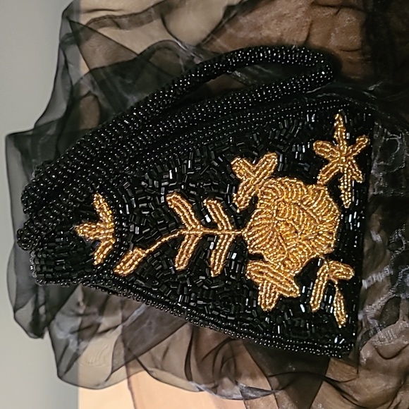 Stunning beaded structured mini bag - Picture 3 of 10
